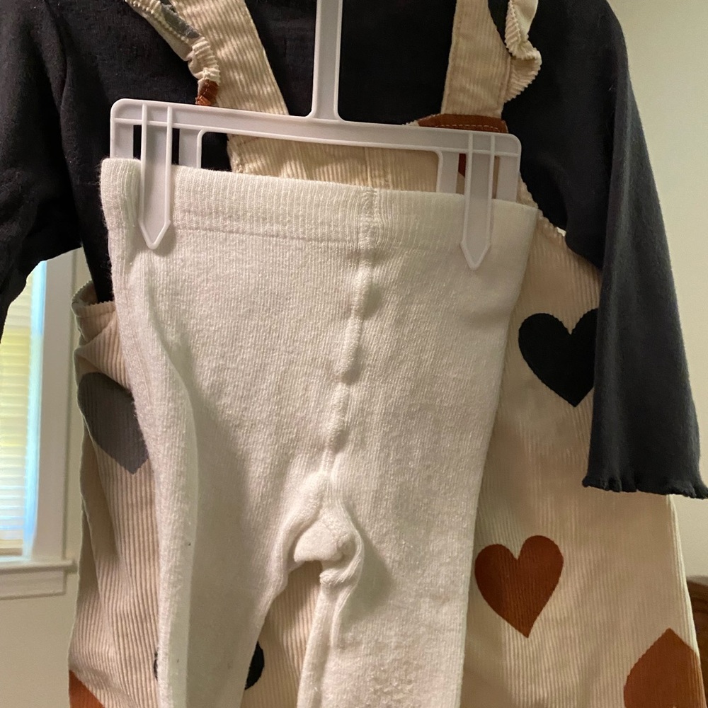 Carter’s brand 9 month 3 piece dress set.